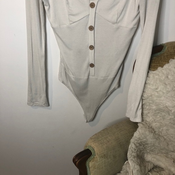 Off shoulders bodysuit - Picture 8 of 9